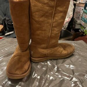 Preowned UGG Classic Brown Winter Boots